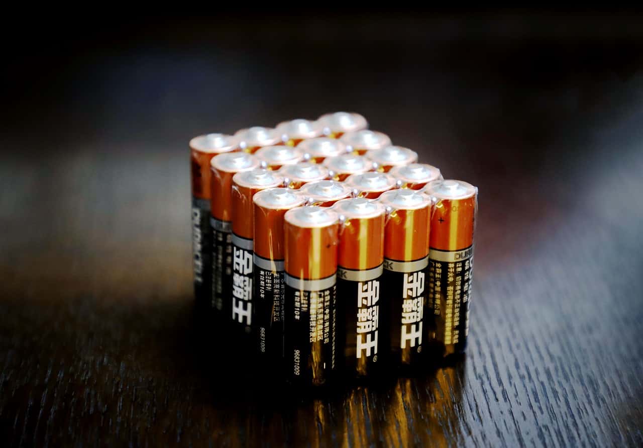 how-long-do-aaa-batteries-last-battery-tools