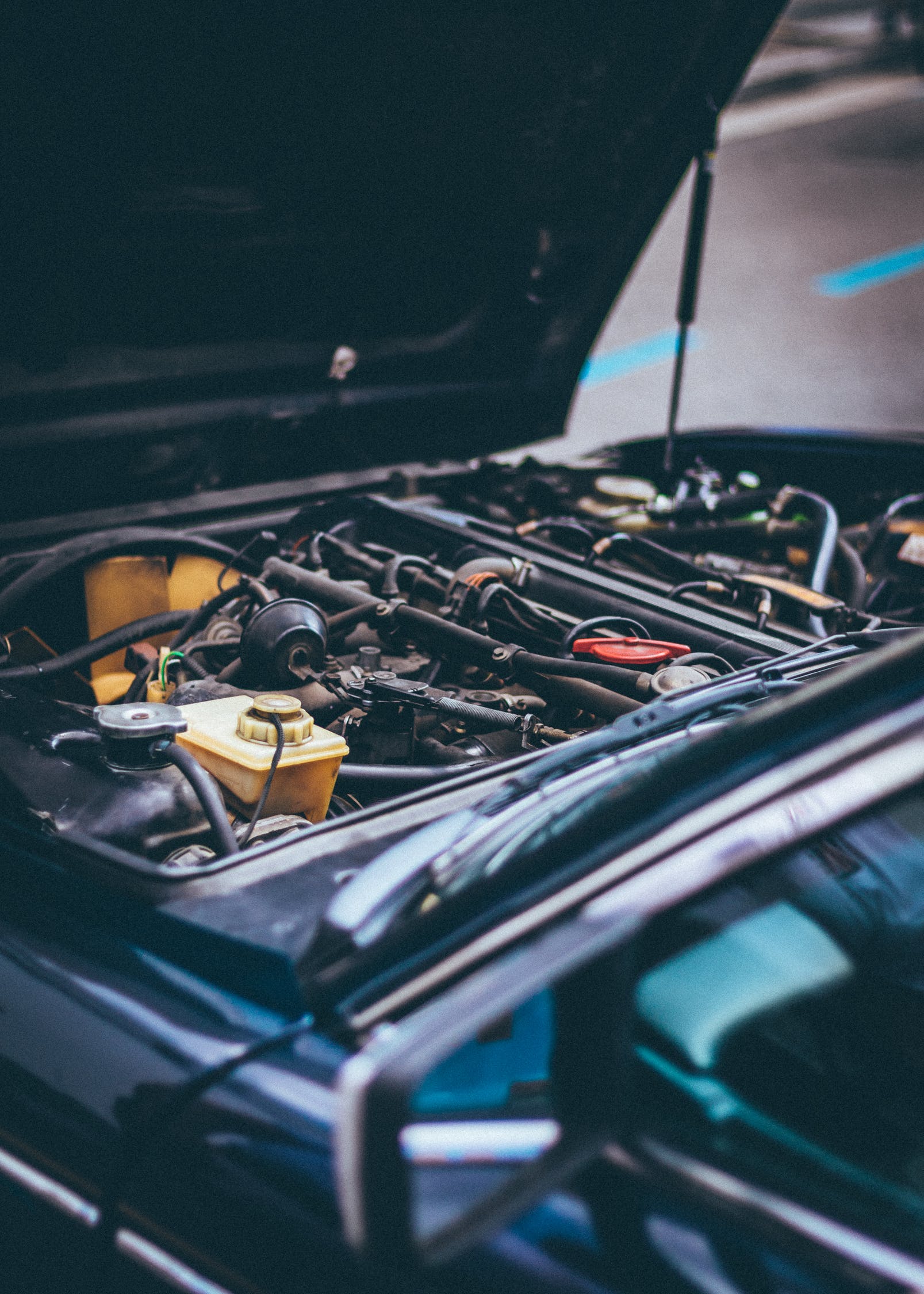 Car battery terminal