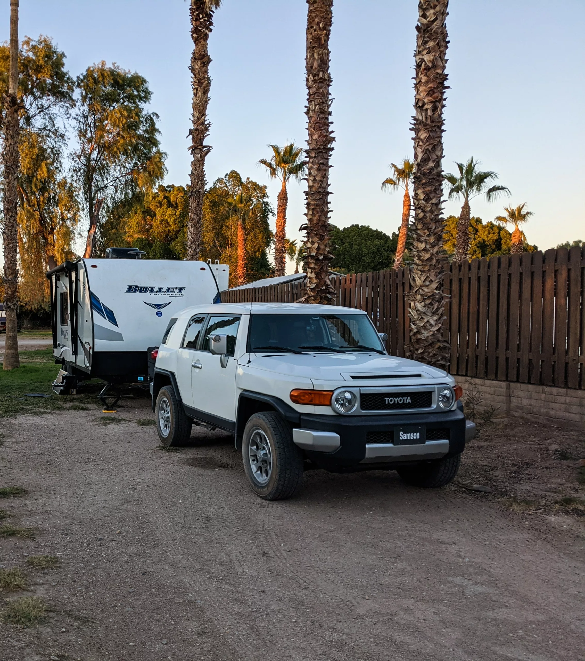 What Size Battery Does a FJ Cruiser Take?