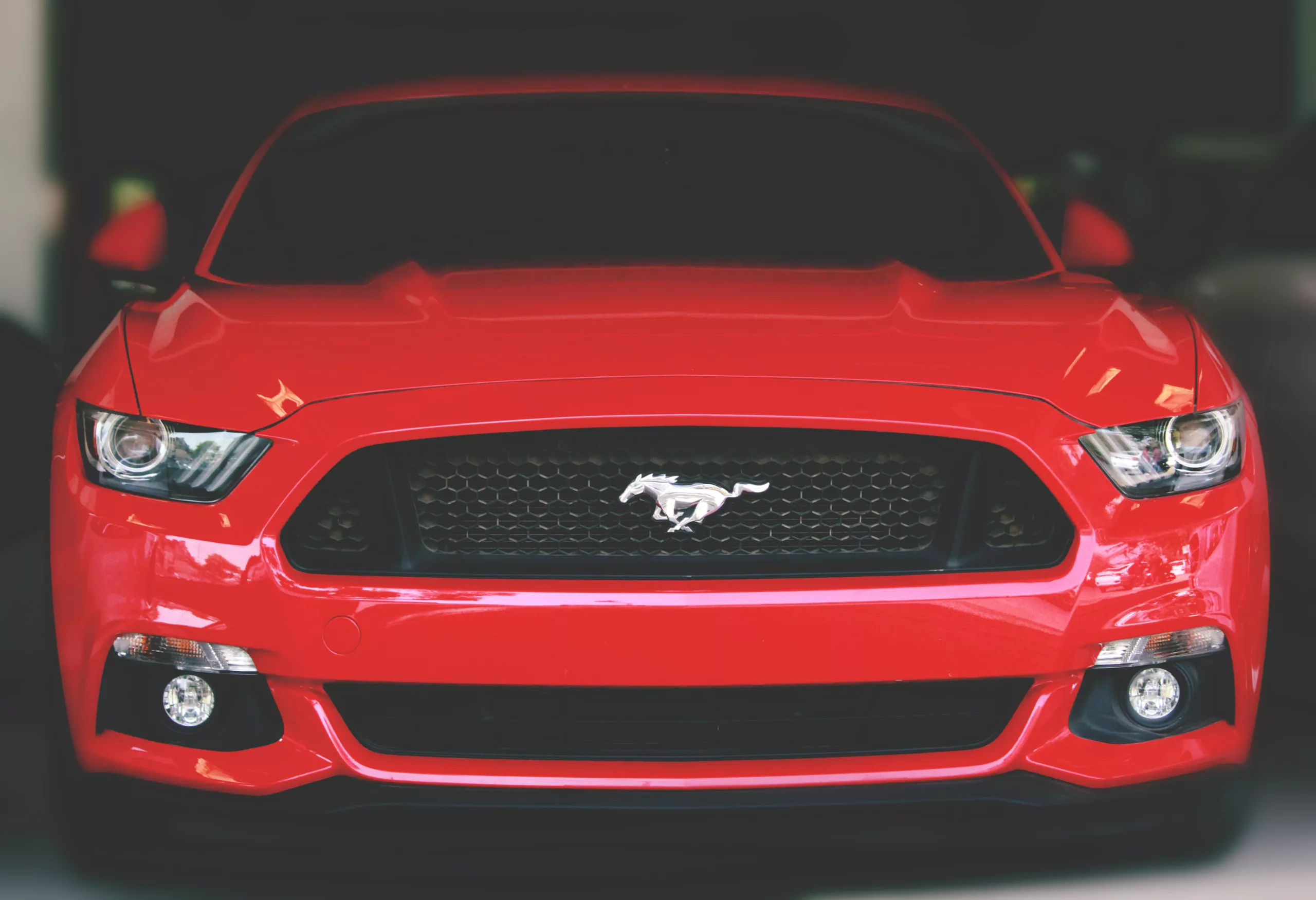 What Size Battery Goes in a 2005 Mustang? Answers and More