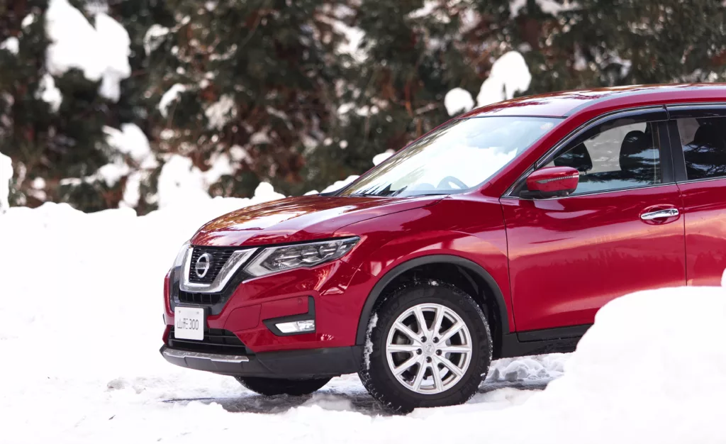 What Size Battery Does My Nissan Rogue Take? Battery Tools
