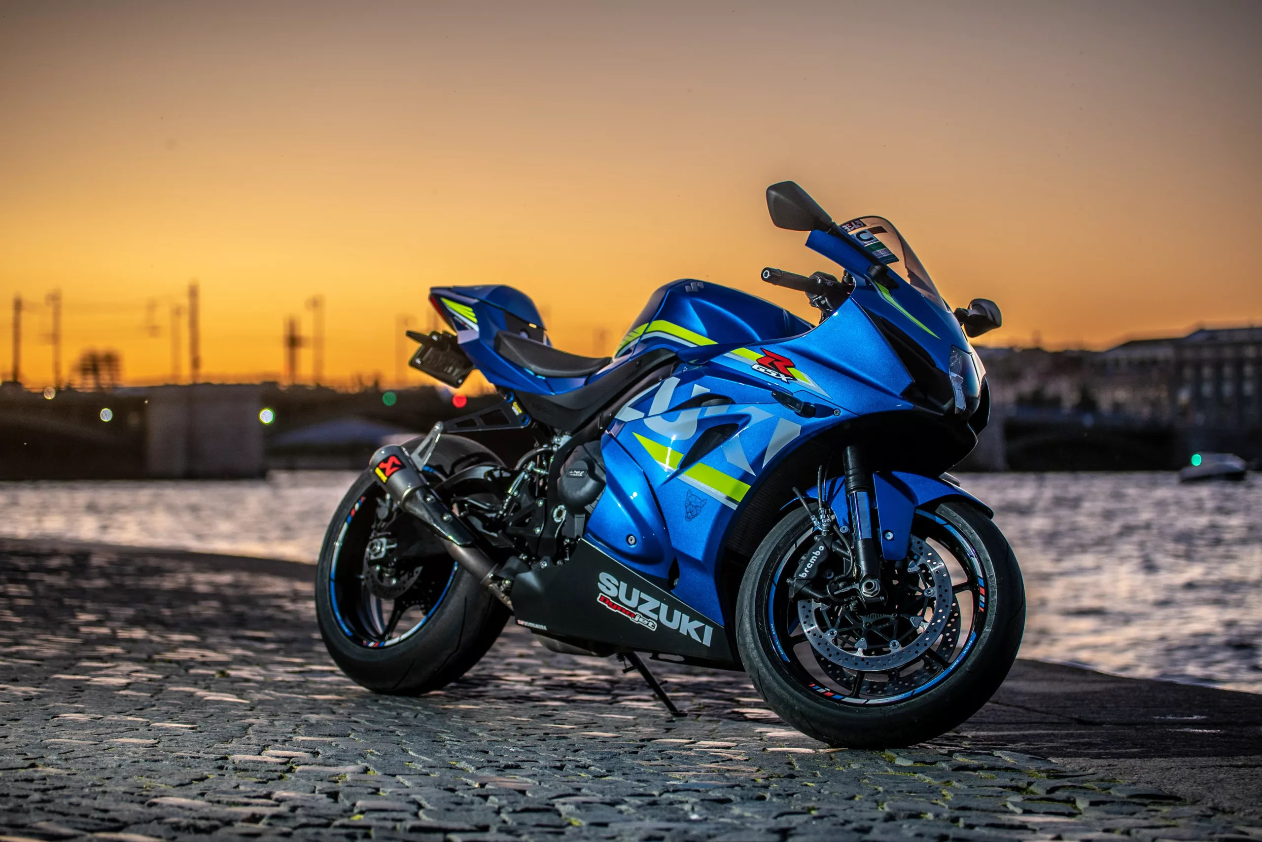 The Suzuki SV650 Battery: What You Need to Know
