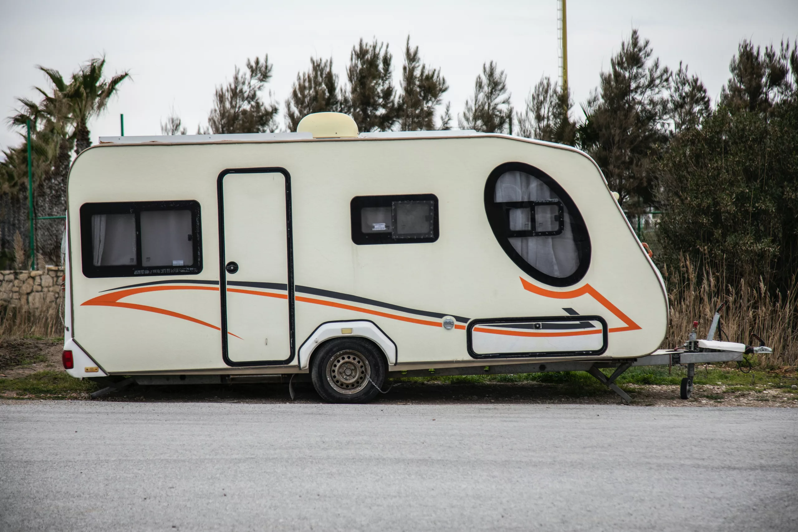 Does My Travel Trailer Battery Charge When Plugged In?