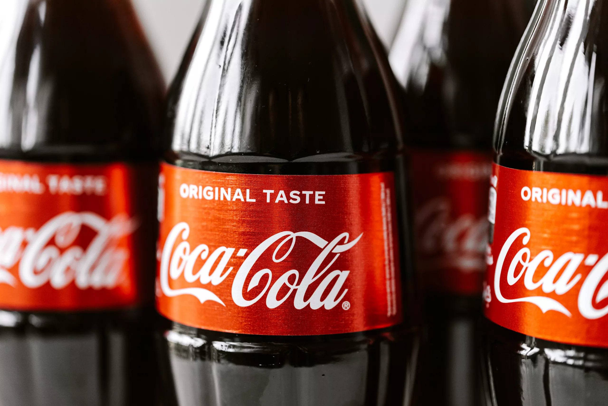Can I Pour Coke on My Car Battery? - The Ultimate Guide to Cleaning a Car Battery with Coke