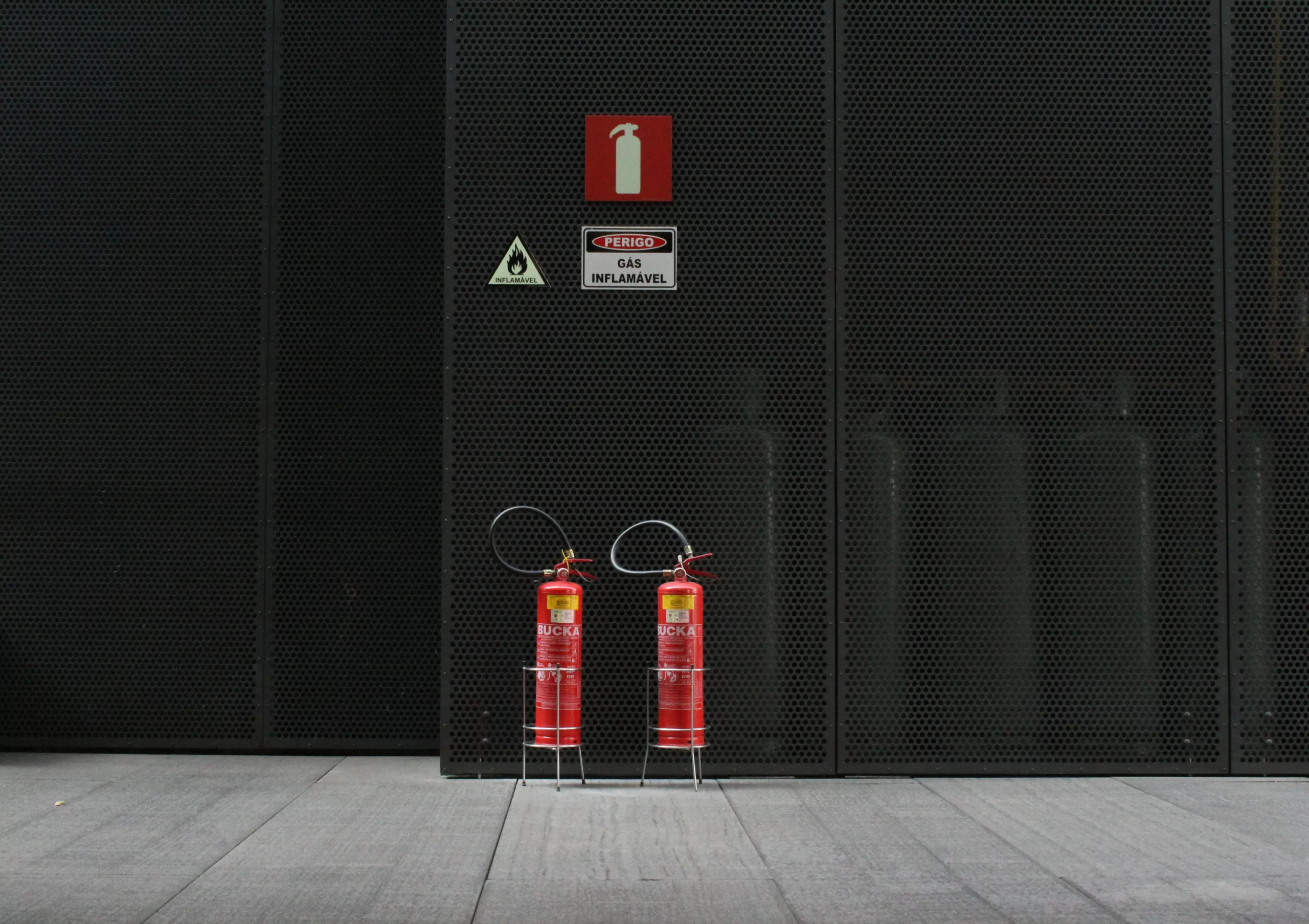What Fire Extinguisher Is Used For LiPo Batteries