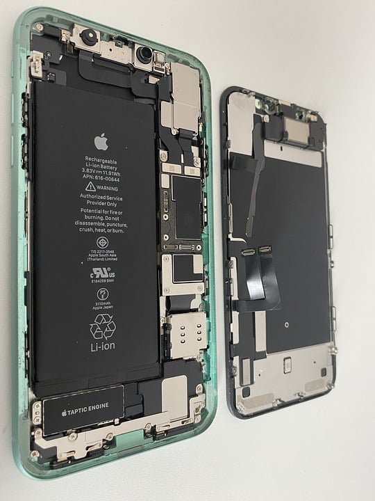 iPhone battery