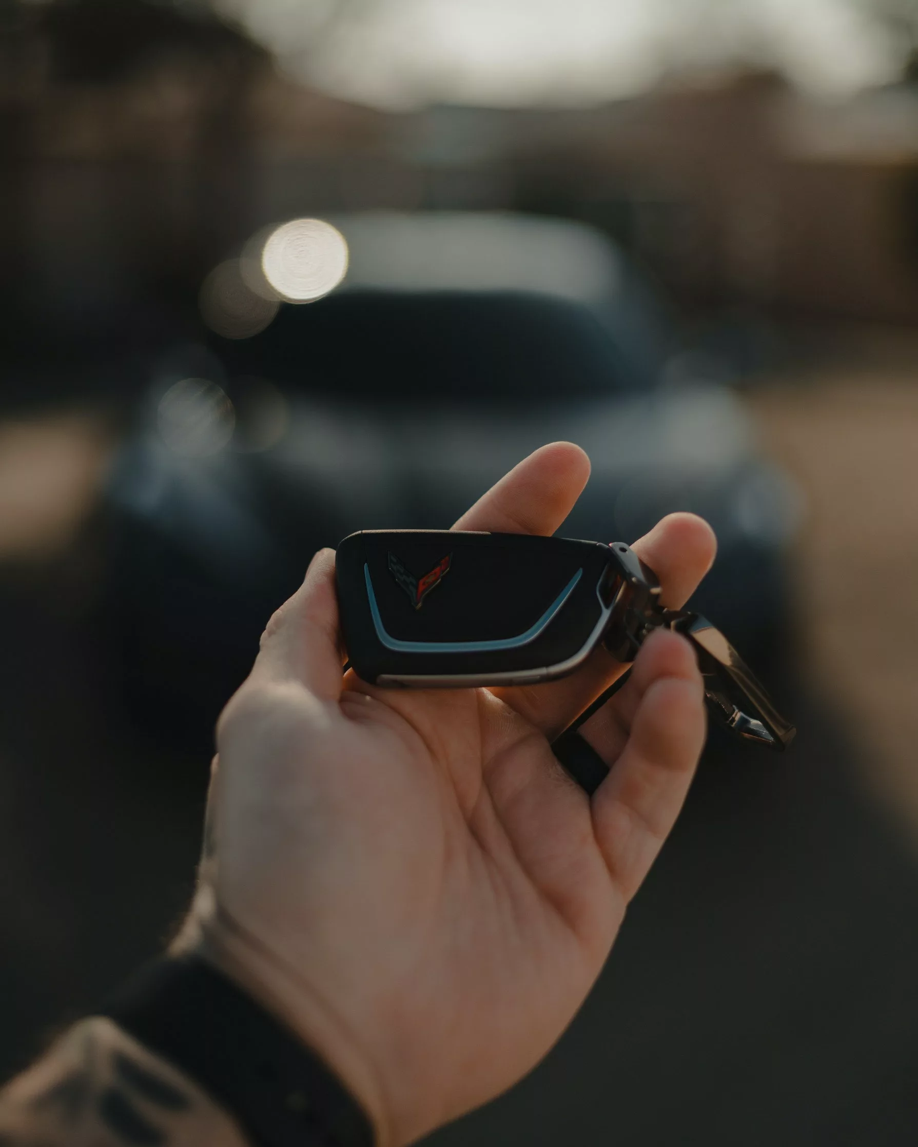 How Do I Change The Battery In My 2015 Chrysler 200 Key Fob?
