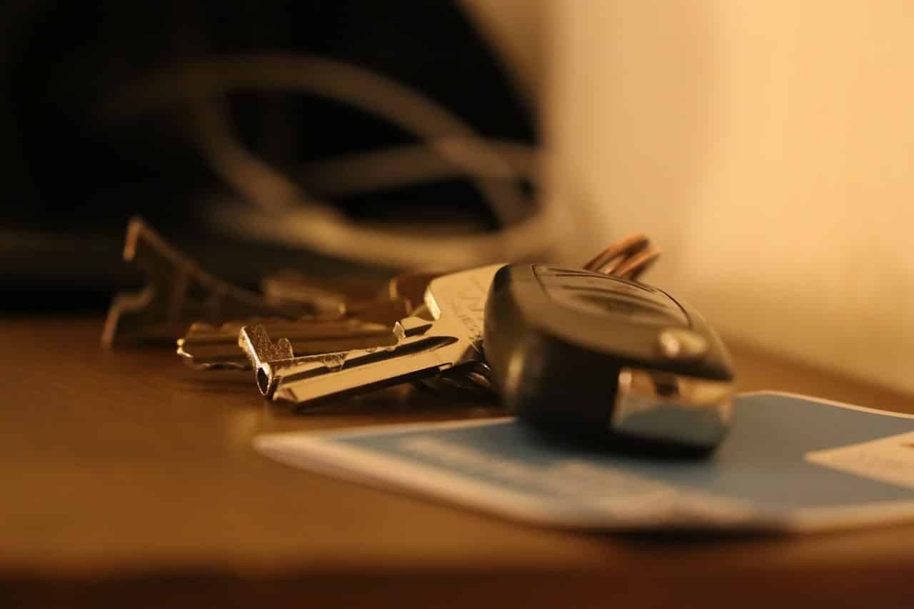 How Long Does A Key Fob Last On Low Battery? Battery Tools
