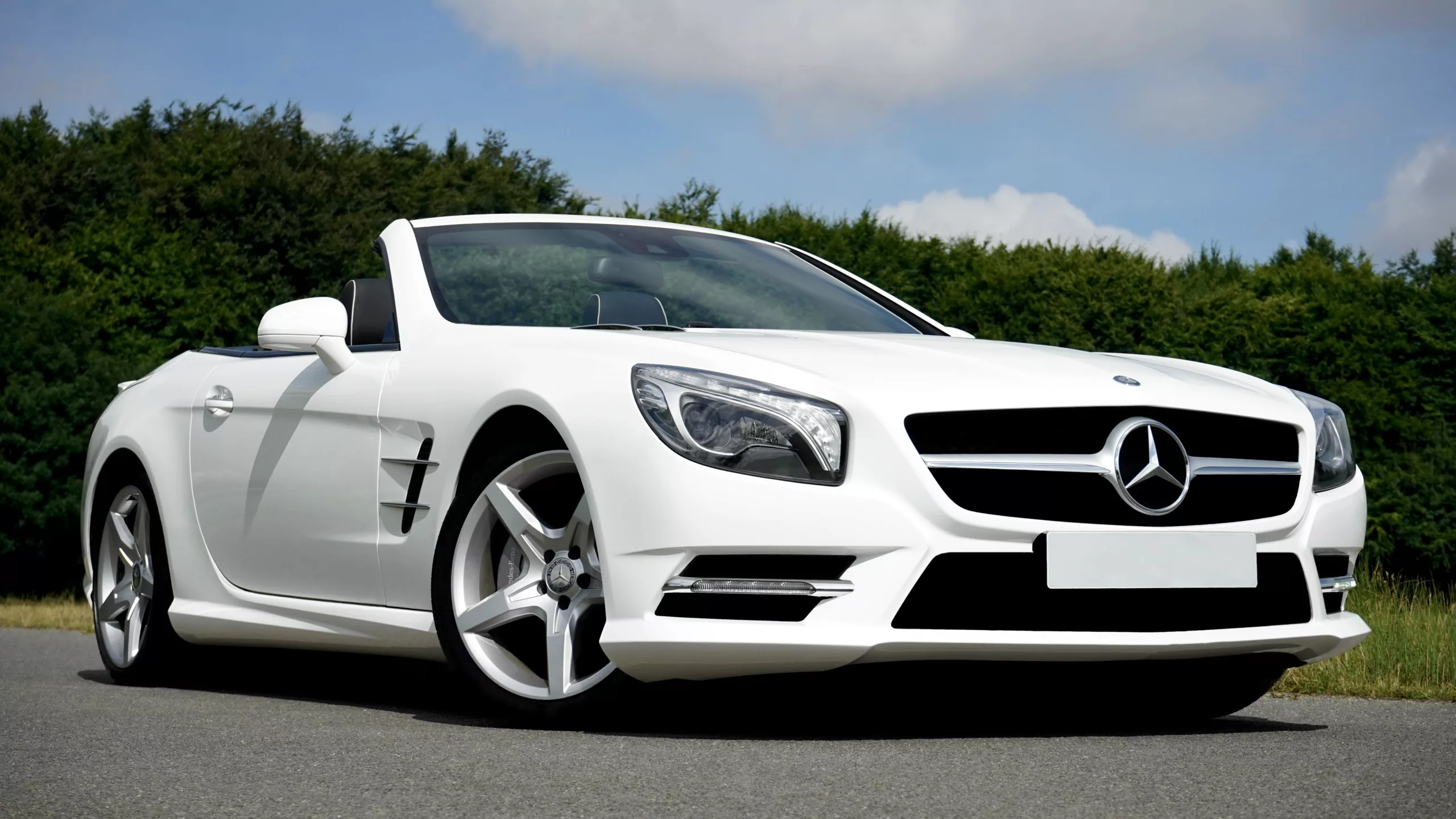 What Does the Auxiliary Battery in a Mercedes Do?