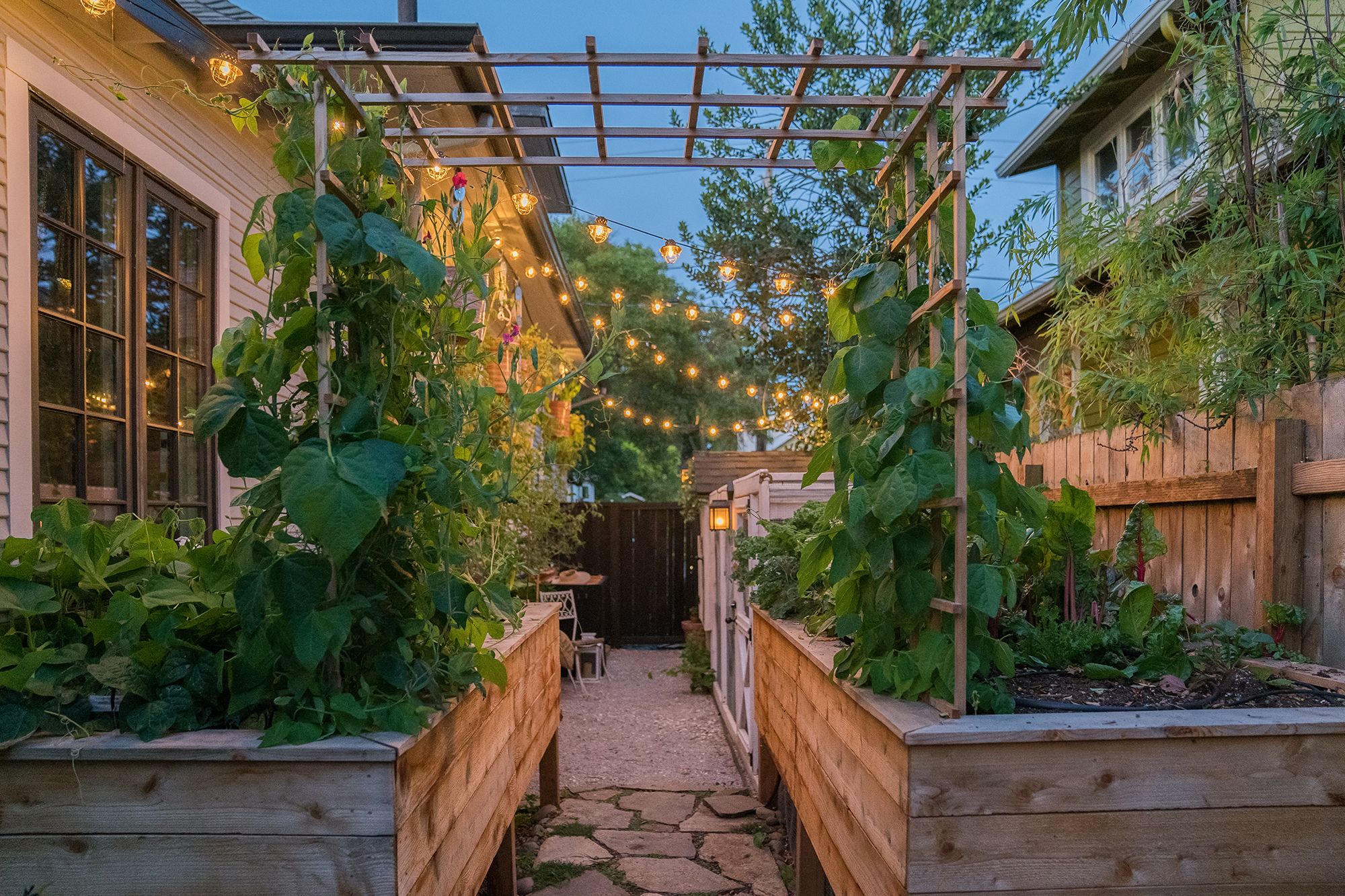 Best Batteries For Solar Lights (2022): Reviews & Comparison
