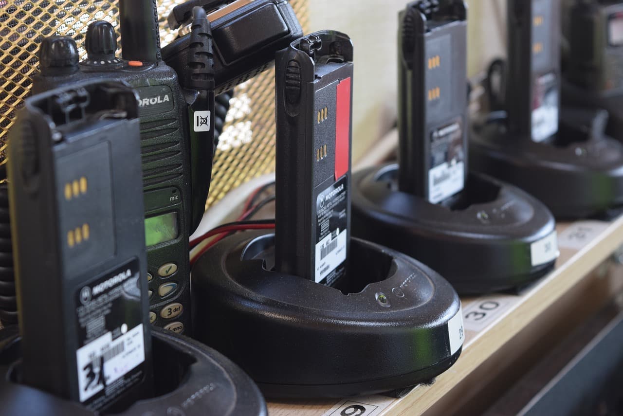 walkie talkie phone batteries
